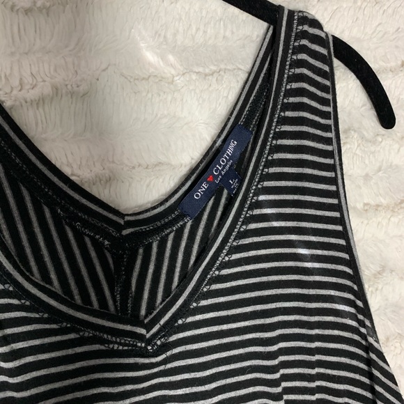 ✨Striped Tank Top✨ - Picture 2 of 3
